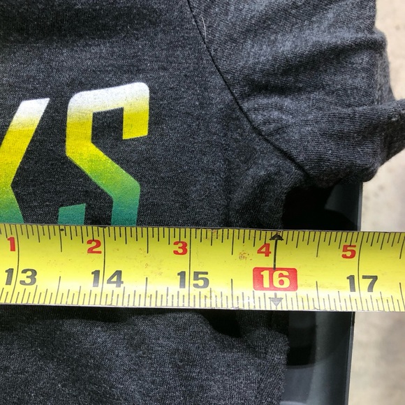 Oregon Ducks Nike Shirt - Picture 6 of 6